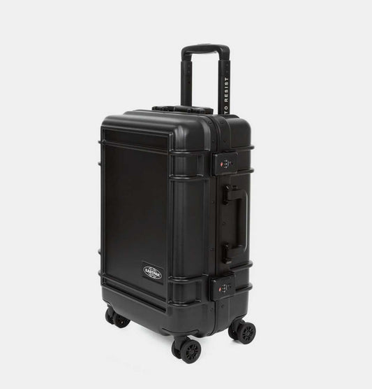 Eastpak Resist'R Cabin-Size Suitcase Case – Small – Black