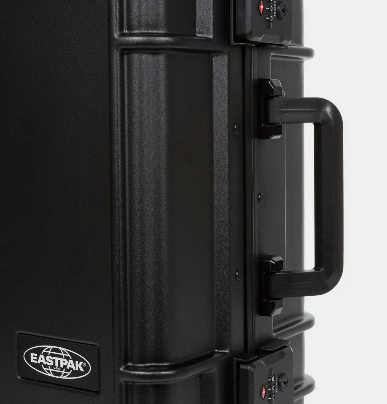 Eastpak Resist'R Cabin-Size Suitcase Case – Small – Black