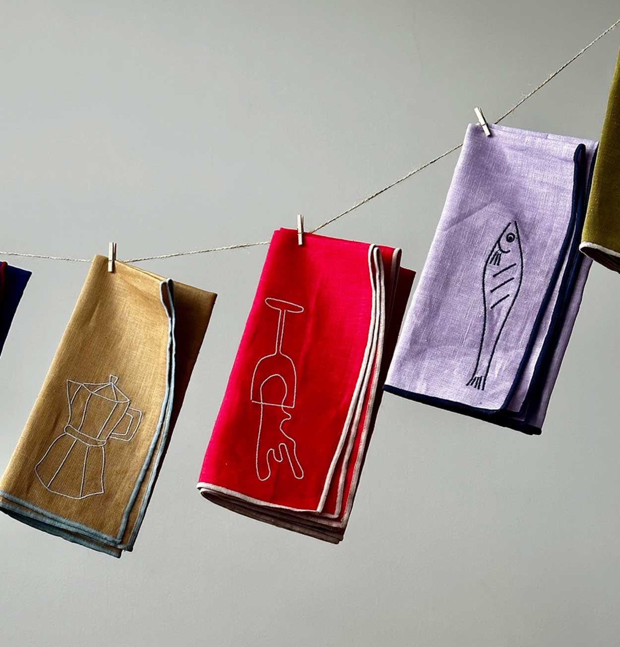 MÆGEN Linen Blend Napkins - Fish (Set of 2)